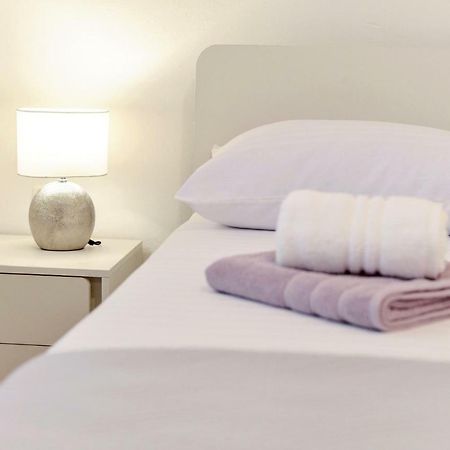 Luxury Apartments Boduja Sukosan Luaran gambar