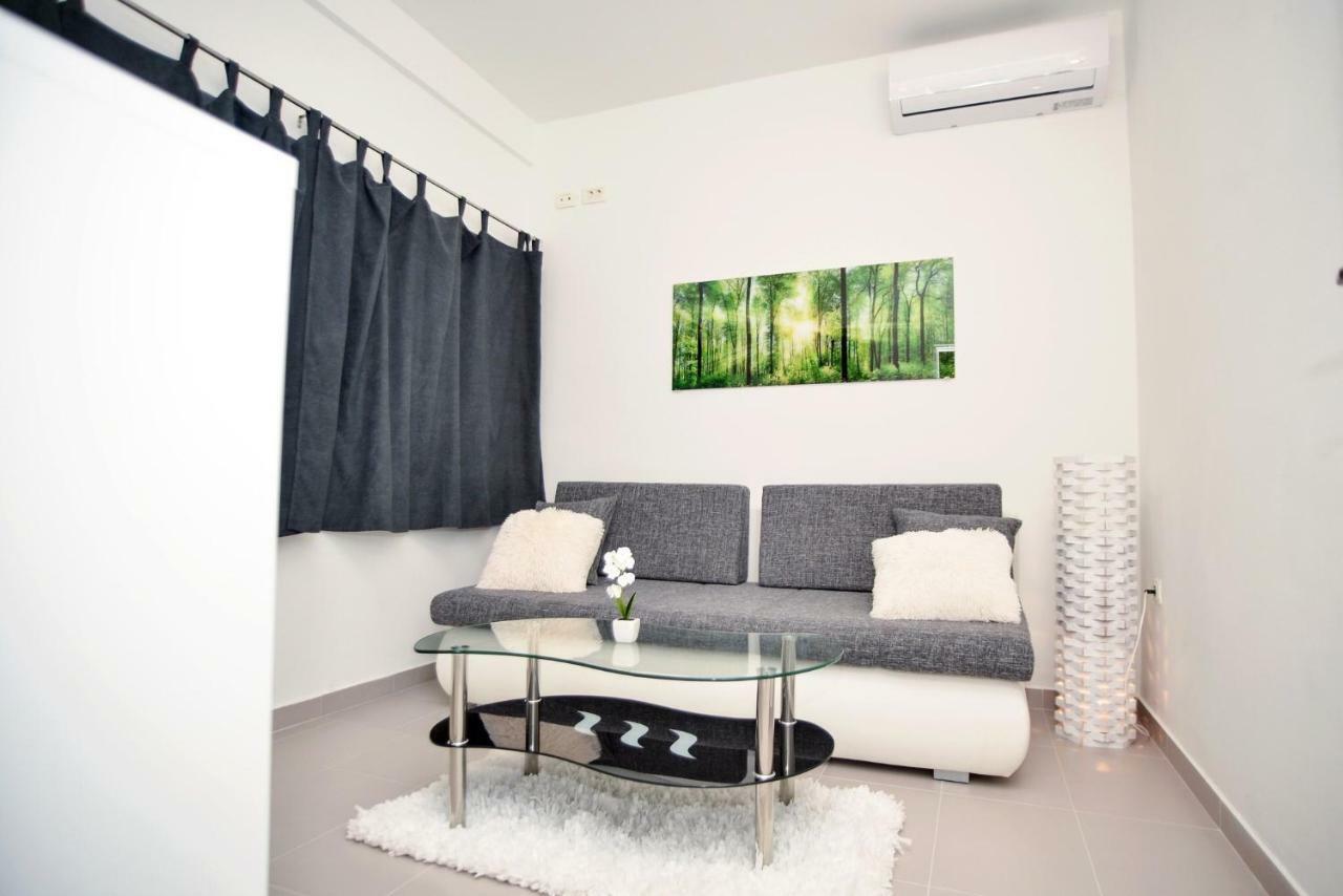 Luxury Apartments Boduja Sukosan Luaran gambar