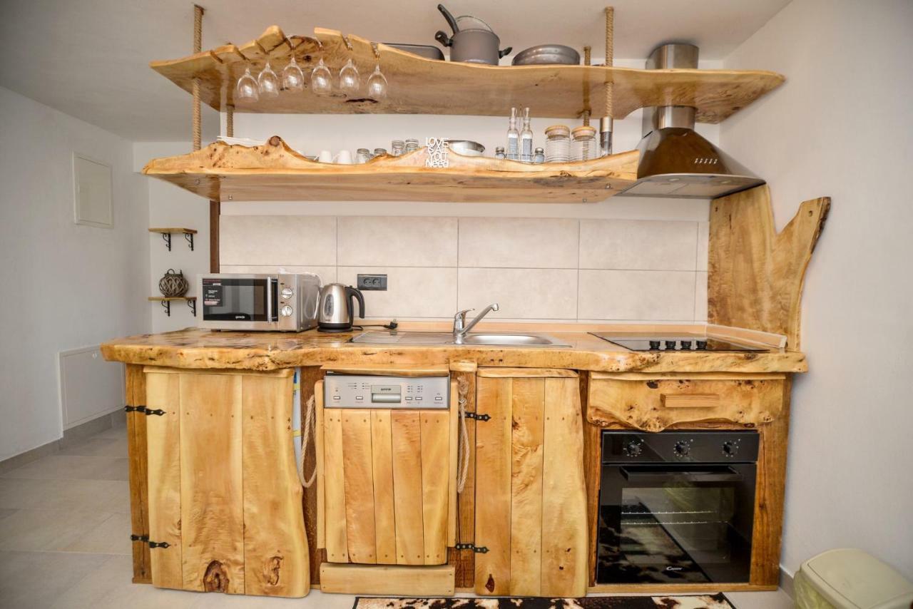 Luxury Apartments Boduja Sukosan Luaran gambar