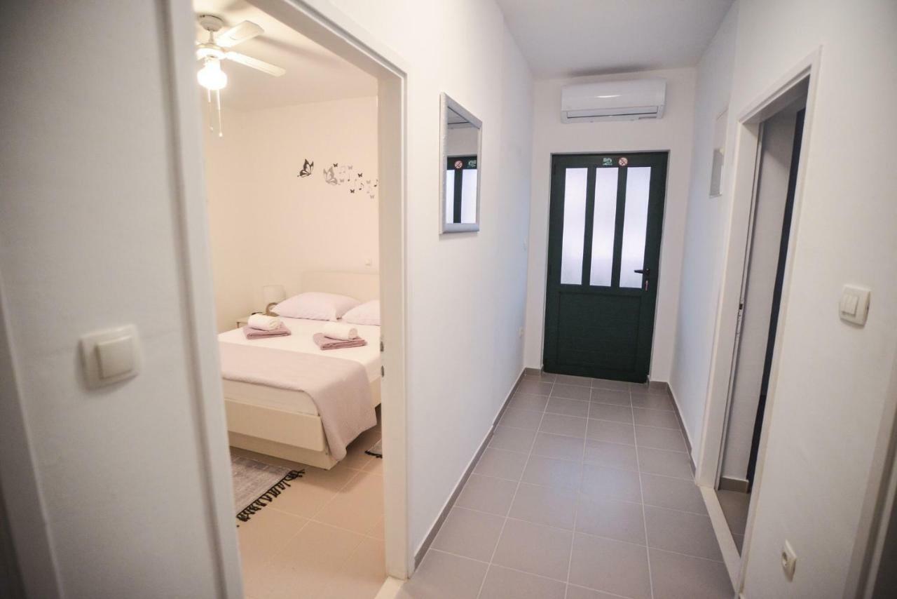 Luxury Apartments Boduja Sukosan Luaran gambar
