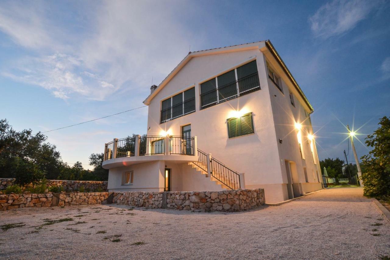 Luxury Apartments Boduja Sukosan Luaran gambar